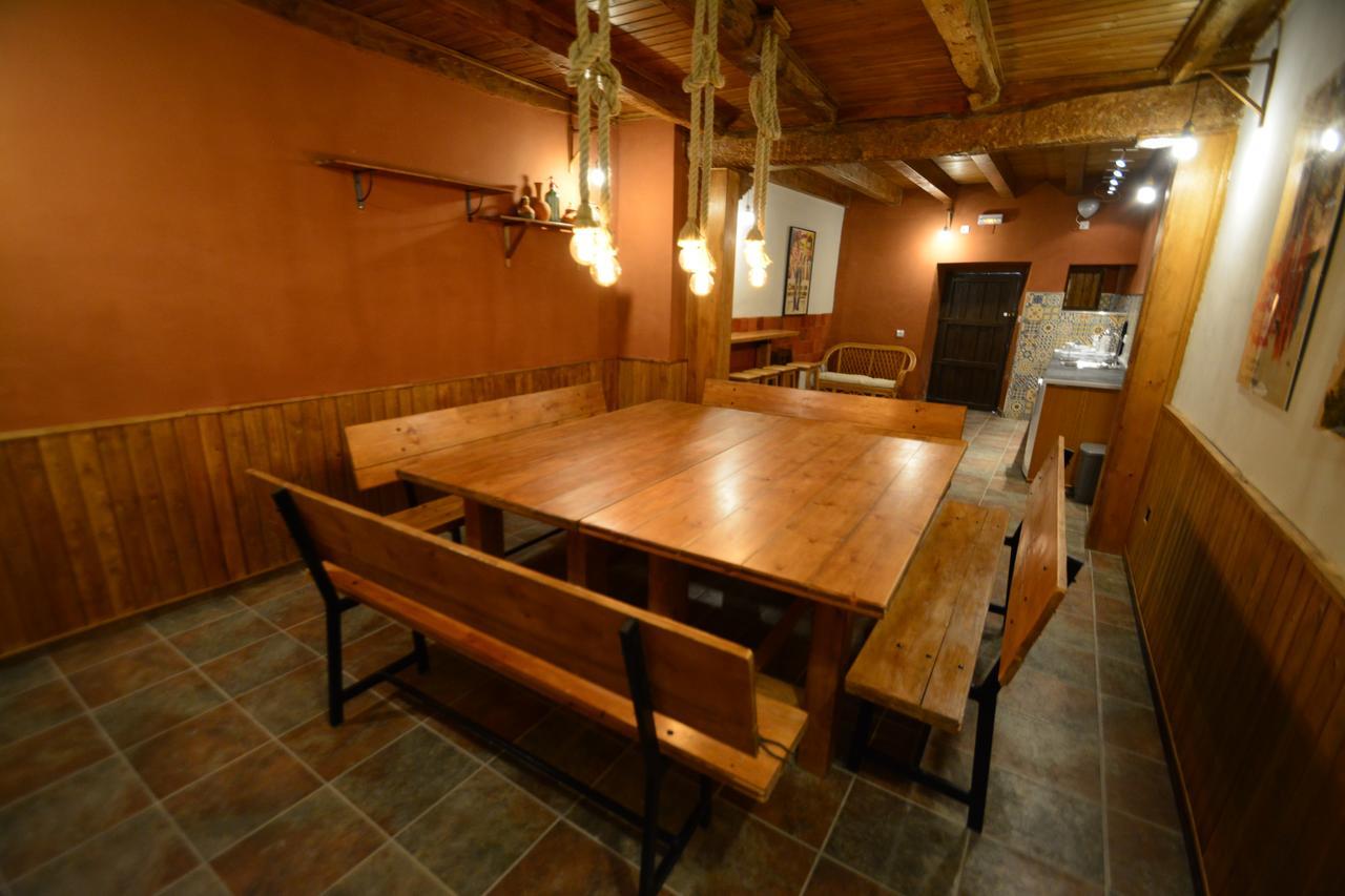 Casa Rural La Plaza Valoria la Buena エクステリア 写真