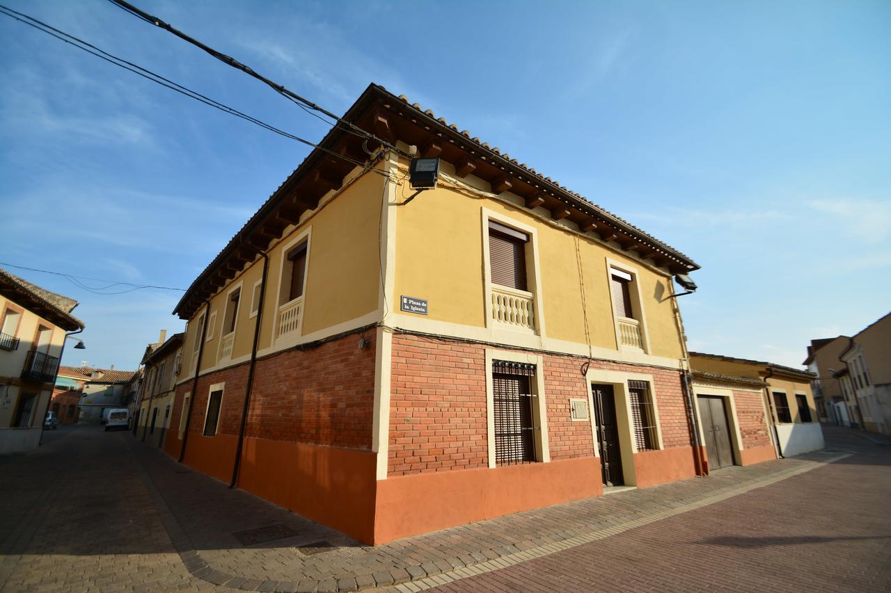 Casa Rural La Plaza Valoria la Buena エクステリア 写真
